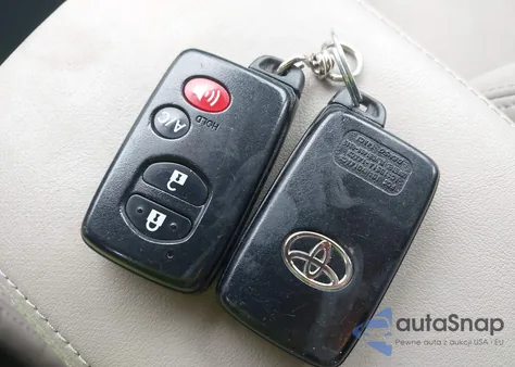 2010 Toyota Prius I/Ii/Iii/Iv/V из США, поврежденный, VIN JTDKN3DU5A0150471